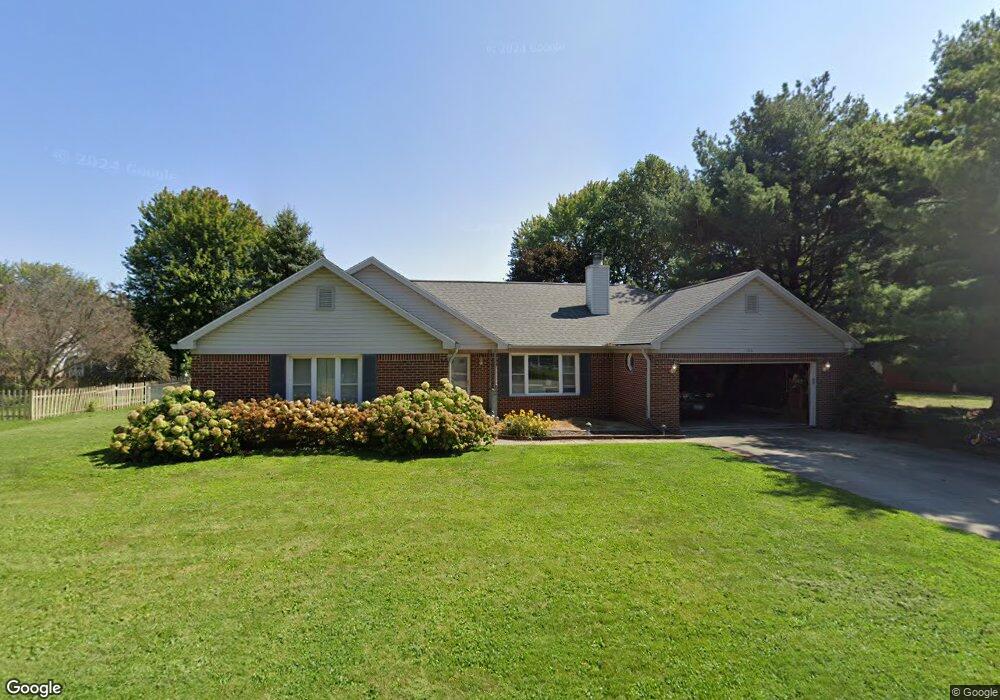 103 N Tecumseh Dr, Sheridan, IN 46069 - photo 1