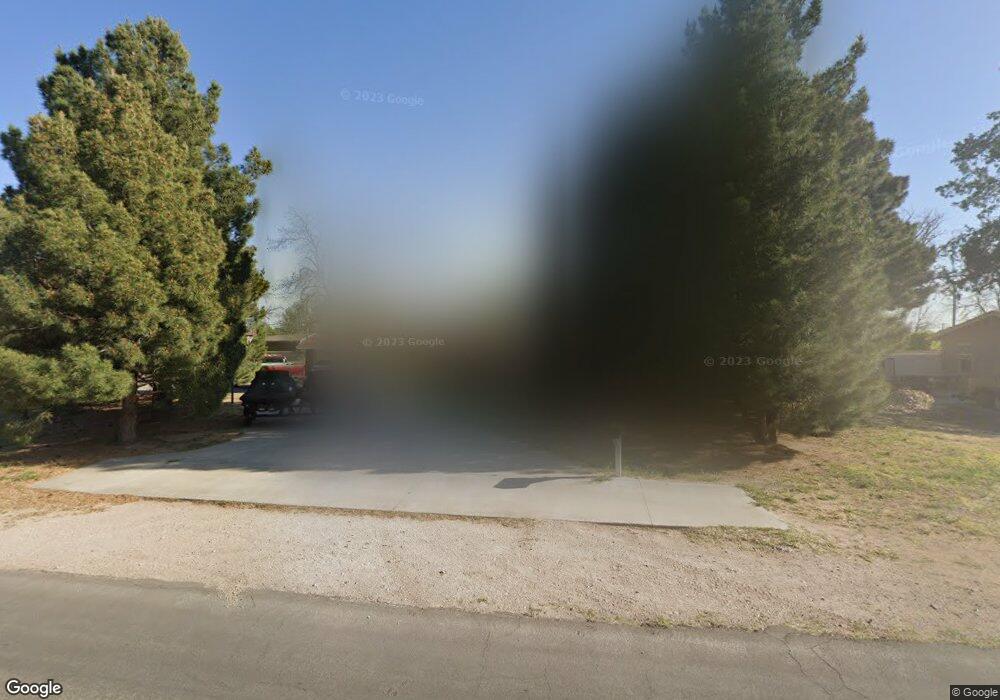 1101 S Country Club Cir, Carlsbad, NM 88220 - photo 1