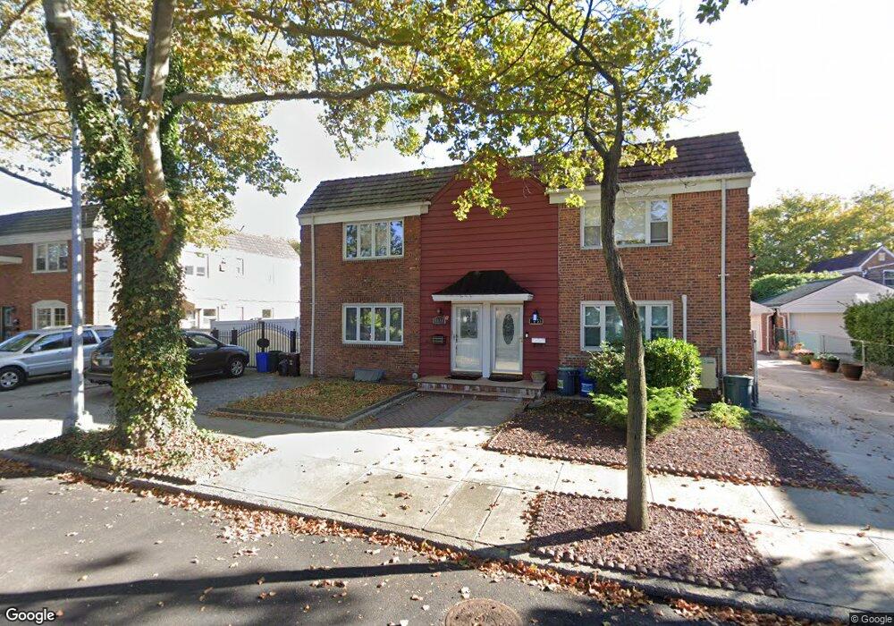 7351 197th St, Fresh Meadows, NY 11366 - photo 1