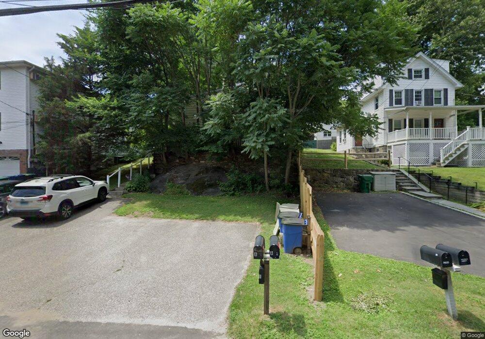 32 Weaver St unit 2, Greenwich, CT 06831 - photo 1