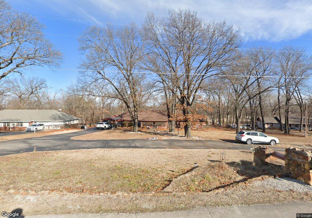 13833 E Crestview Dr, Claremore, OK 74019 - photo 1