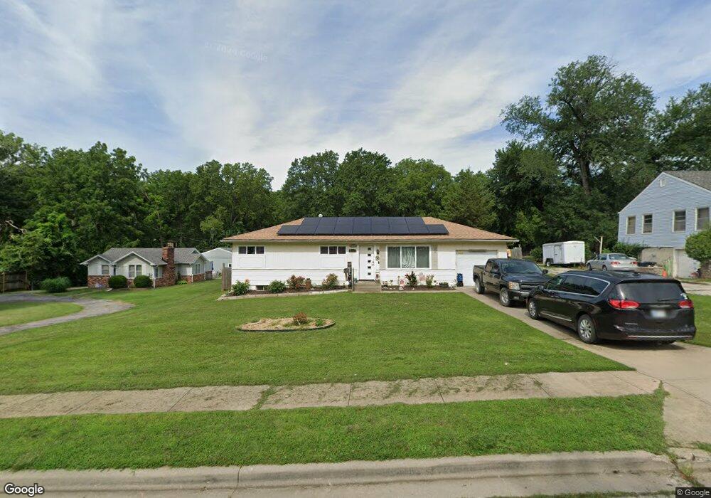 6034 Stearns St, Shawnee, KS 66203 - photo 1