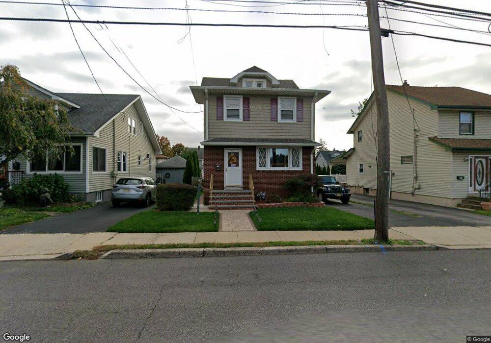 638 Rutherford Ave, Lyndhurst, NJ 07071 - photo 1