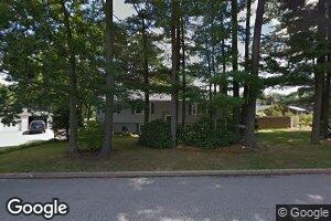 156 Glen Forest Dr, Manchester, NH 03109