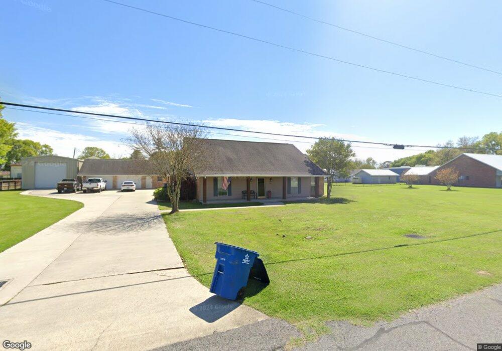 4021 W Nic Dr, Addis, LA 70710 - photo 1