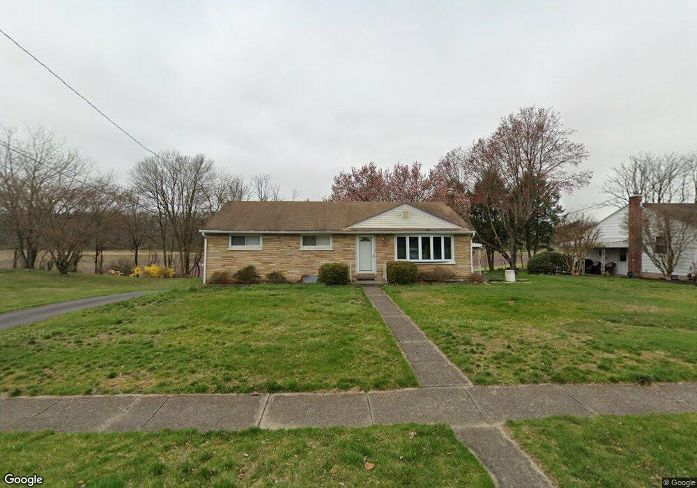 747 Fairmount Rd, Riegelsville, PA 18077 - photo 1