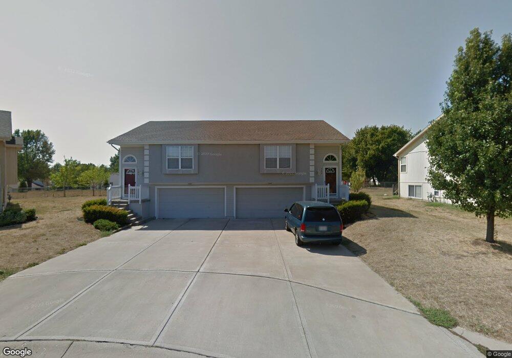 506 Andypaul Ct unit 508, Raymore, MO 64083 - photo 1