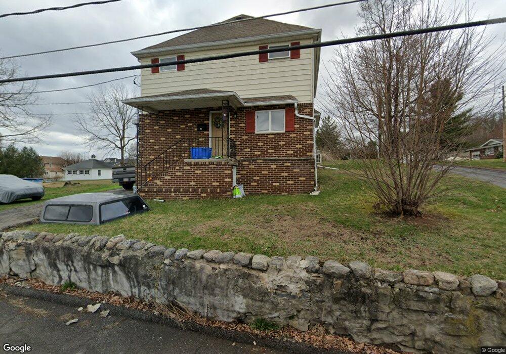 549 Broad St unit R, Peckville, PA 18452 - photo 1
