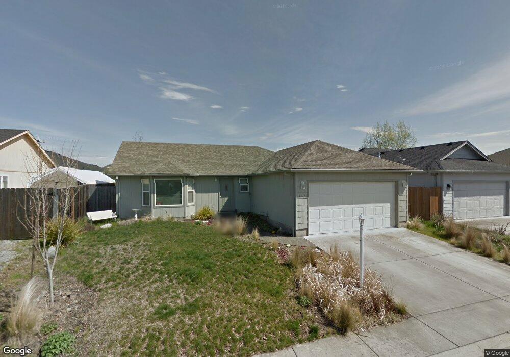 1327 Pheasant Way, Central Point, OR 97502 - photo 1