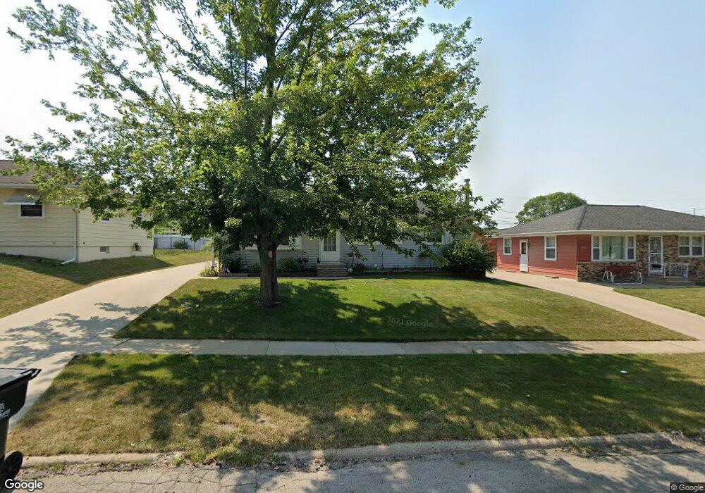 342 31st St NW, Cedar Rapids, IA 52405 - photo 1