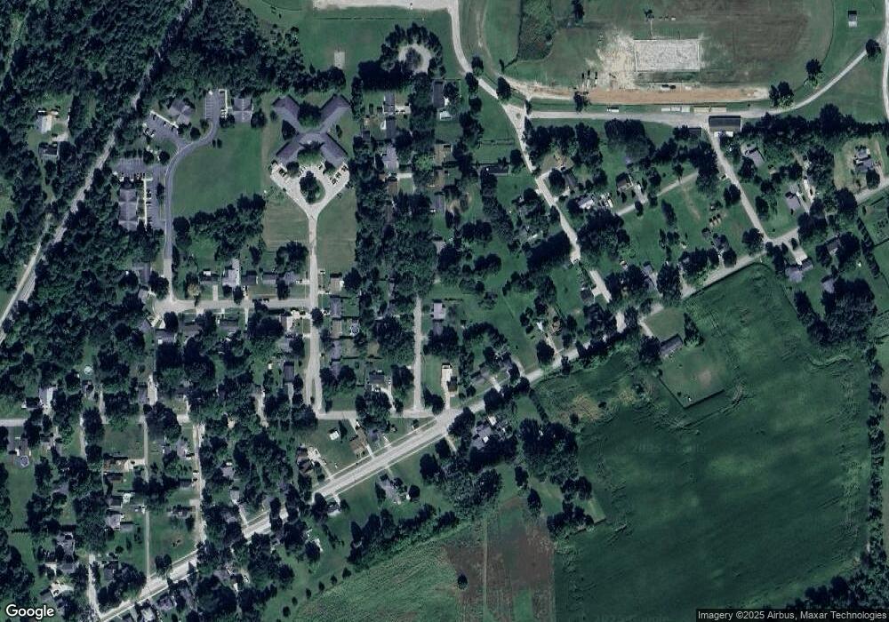 634 Hazel St, Vassar, MI 48768 - photo 1