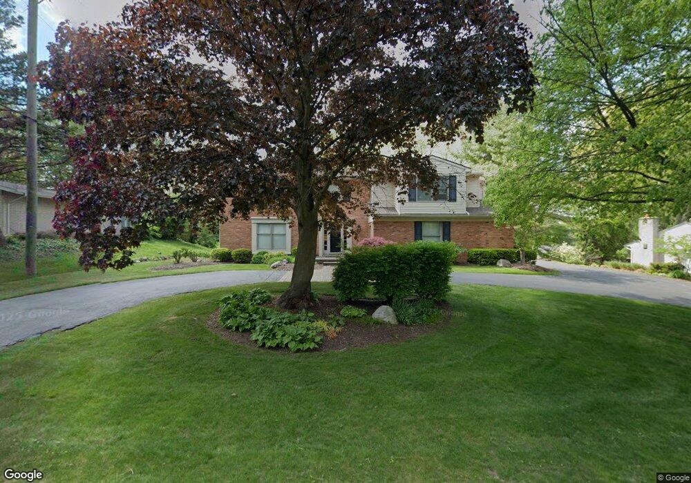 2974 Aspen Ln, Bloomfield Hills, MI 48302 - photo 1
