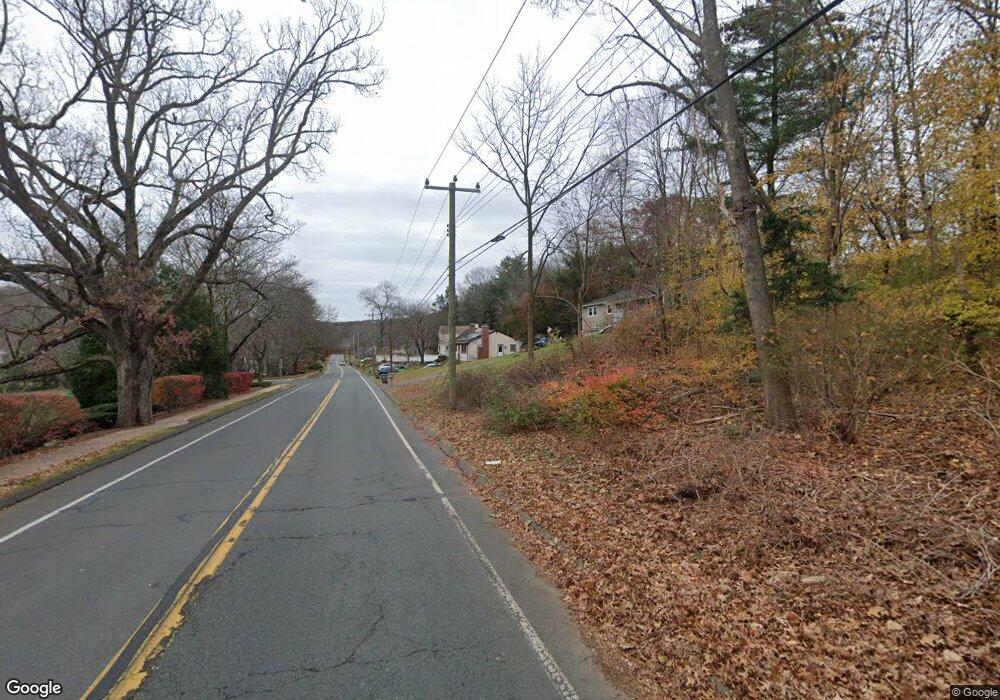 318 Lydall St, Manchester, CT 06042 - photo 1