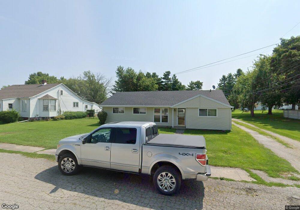 605 N Van Buren Ave, Fowler, IN 47944 - photo 1