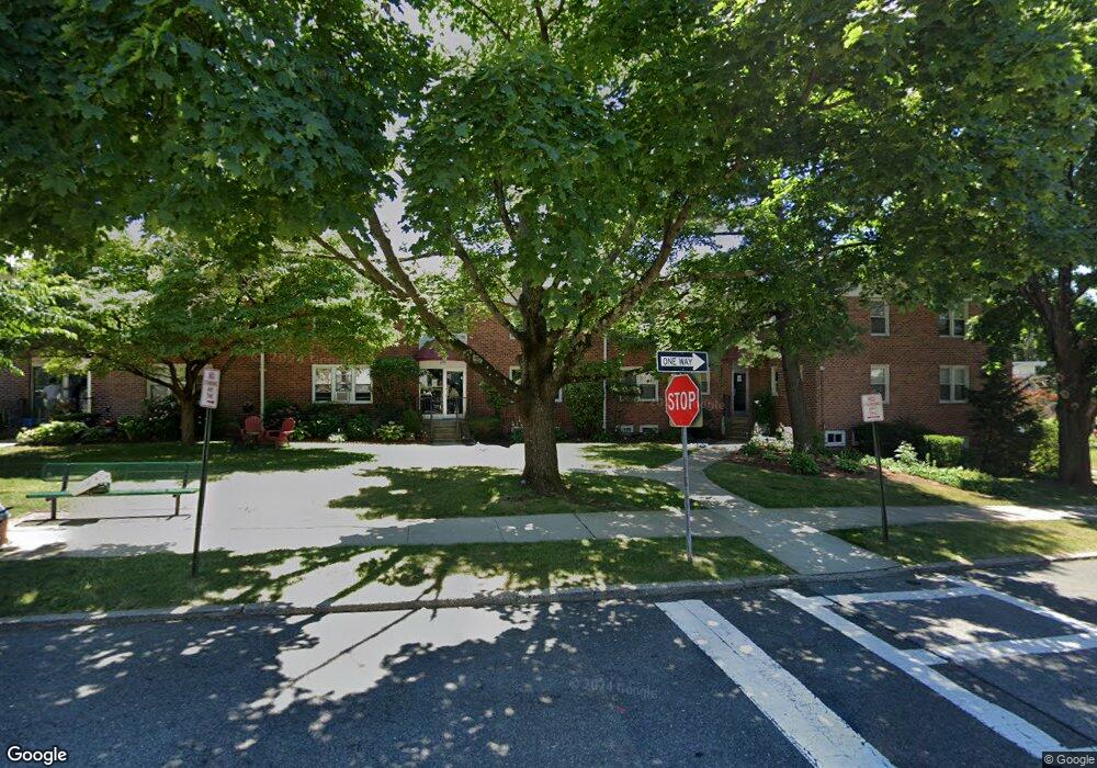 14 Burbank St unit 1B, Yonkers, NY 10710 - photo 1