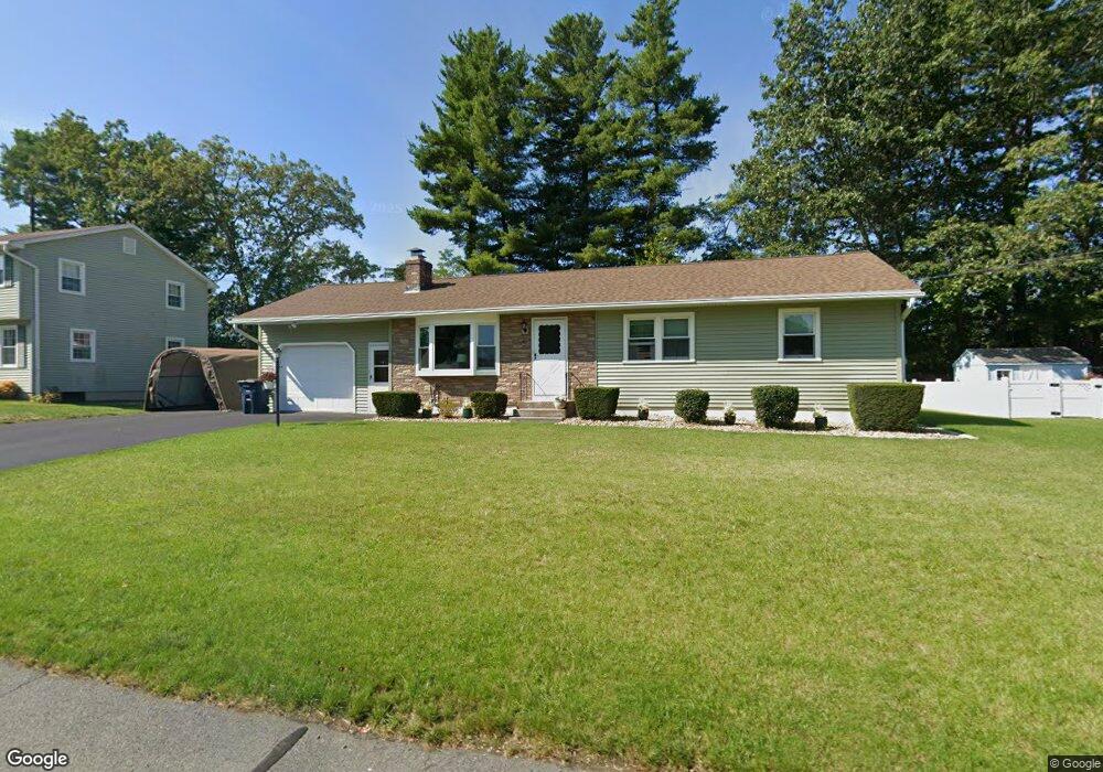 47 Sanborn Dr, Nashua, NH 03063 - photo 1