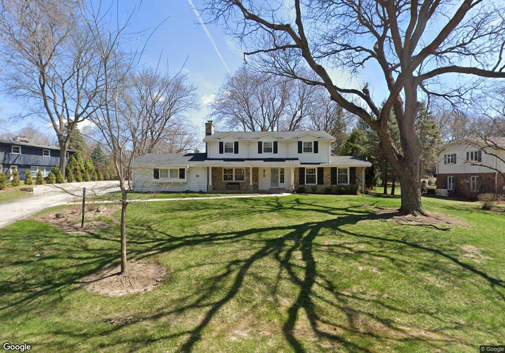 1150 Red Barn Ln, Elm Grove, WI 53122 - photo 1