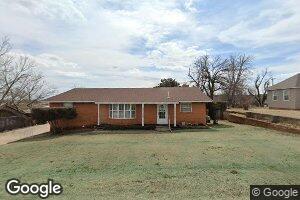 210 W Oak St, Binger, OK 73009