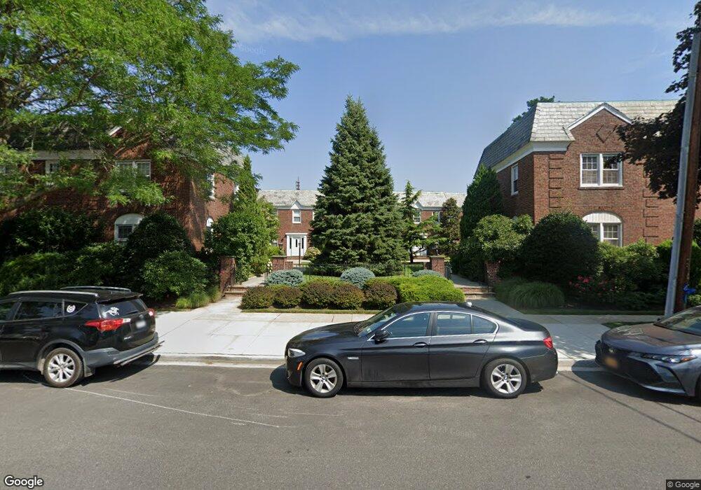 39 Floral Blvd unit 2B, Floral Park, NY 11001 - photo 1