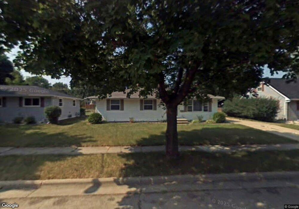 510 Stevens St, Combined Locks, WI 54113 - photo 1