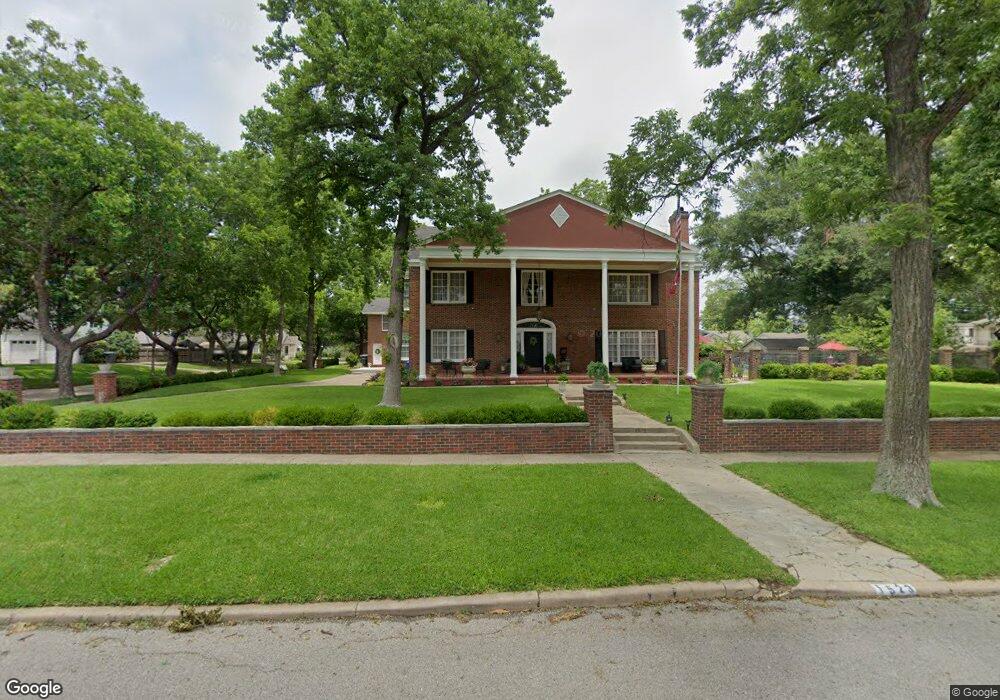 1523 Bixby St, Ardmore, OK 73401 - photo 1