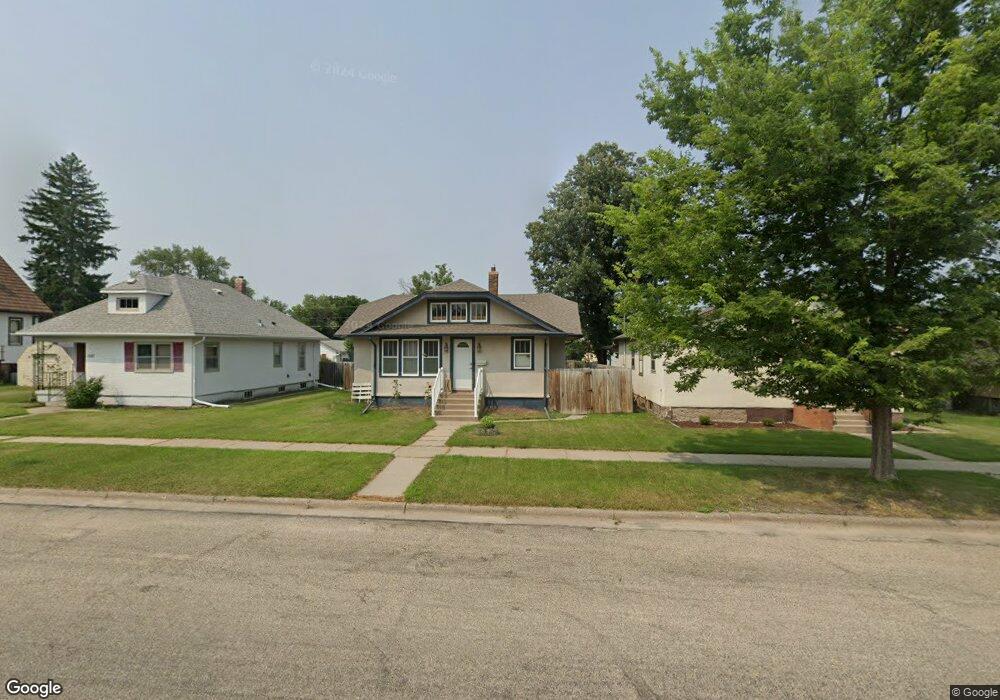 515 4th St SE, Jamestown, ND 58401 - photo 1