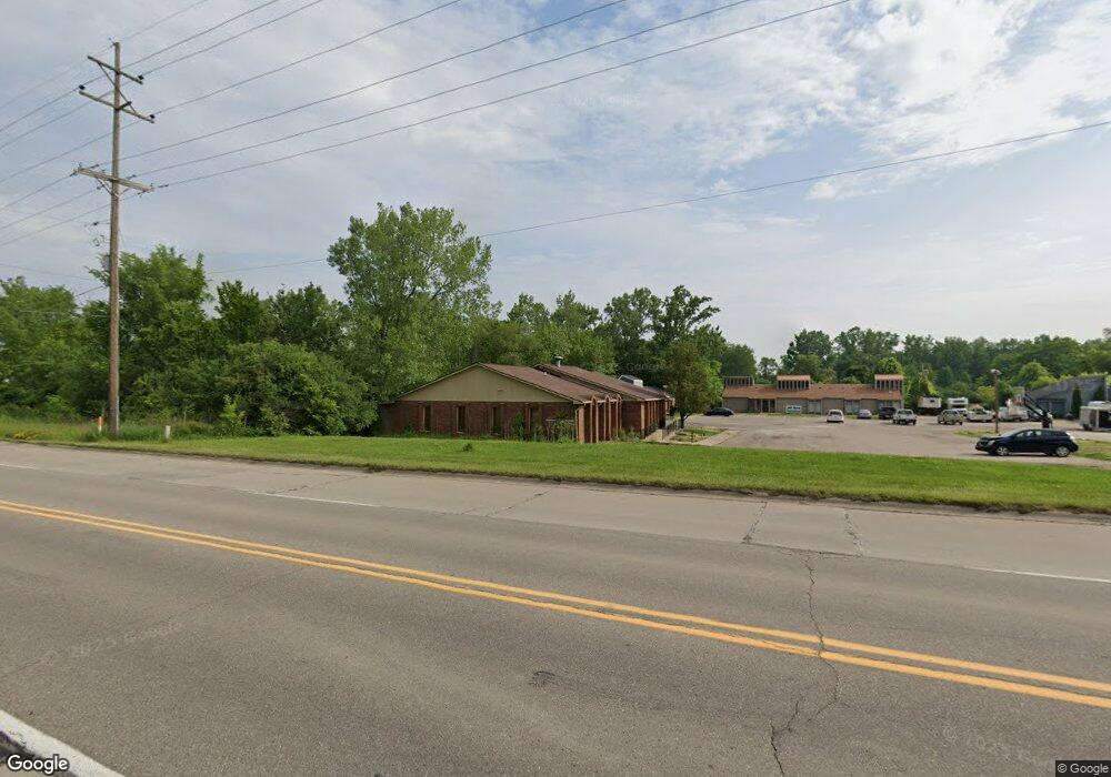 4560 Beecher Rd, Flint, MI 48532 - photo 1