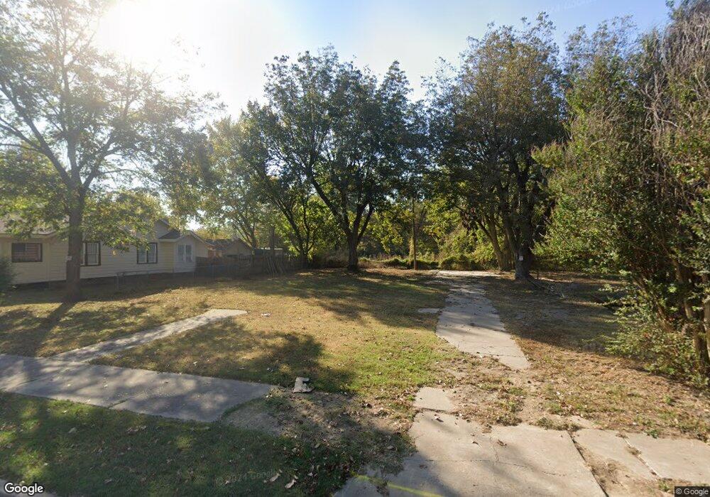 2415 Elgin St, Muskogee, OK 74401 - photo 1