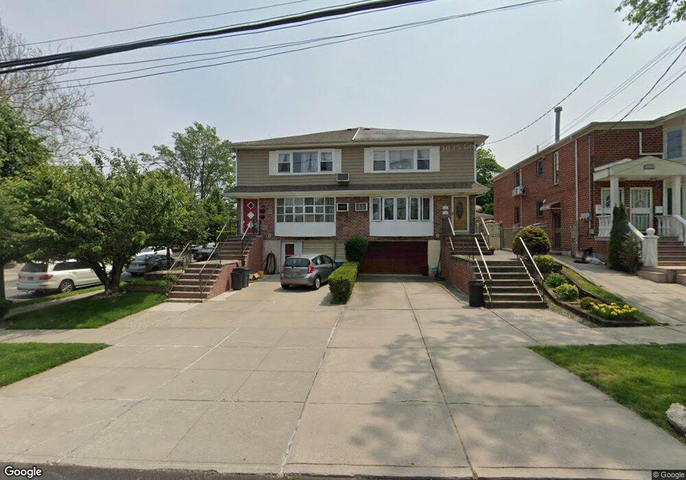 22122 43rd Ave, Bayside, NY 11361 - photo 1