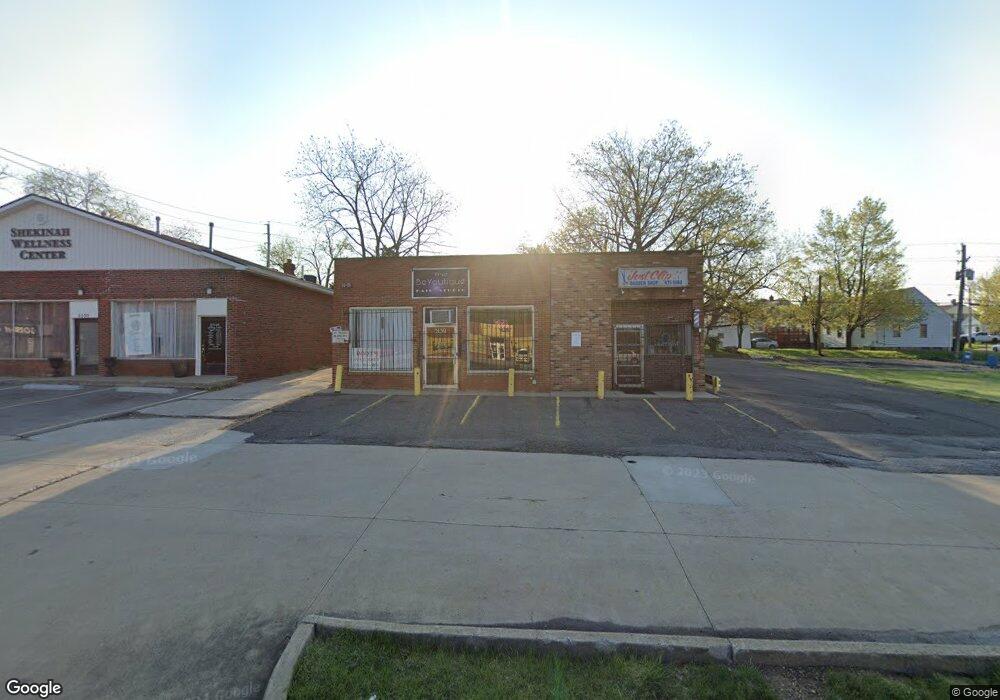 5141 Warrensville Center Rd, Cleveland, OH 44137 - photo 1