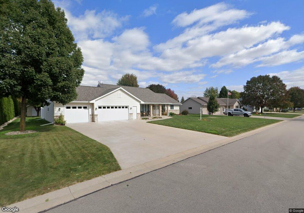 W5940 Sweet Clover Dr, Appleton, WI 54915 - photo 1