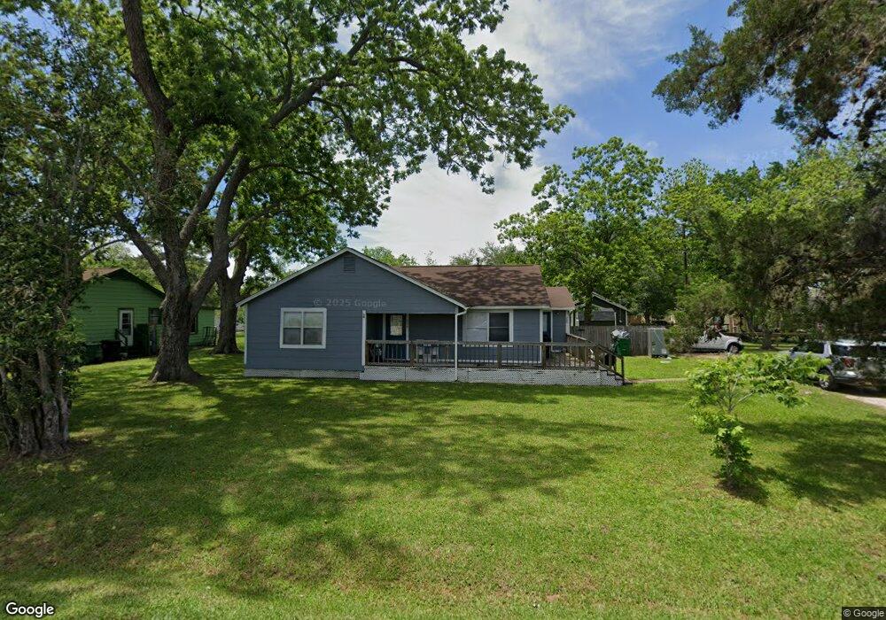 226 1st St, Brazoria, TX 77422 - photo 1