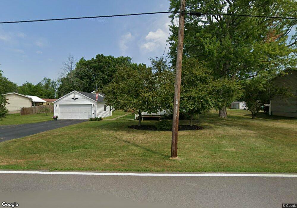 2711 Homeyer Rd, North Tonawanda, NY 14120 - photo 1