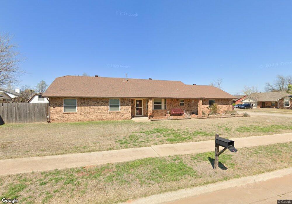1209 NE 5th St, Moore, OK 73160 - photo 1