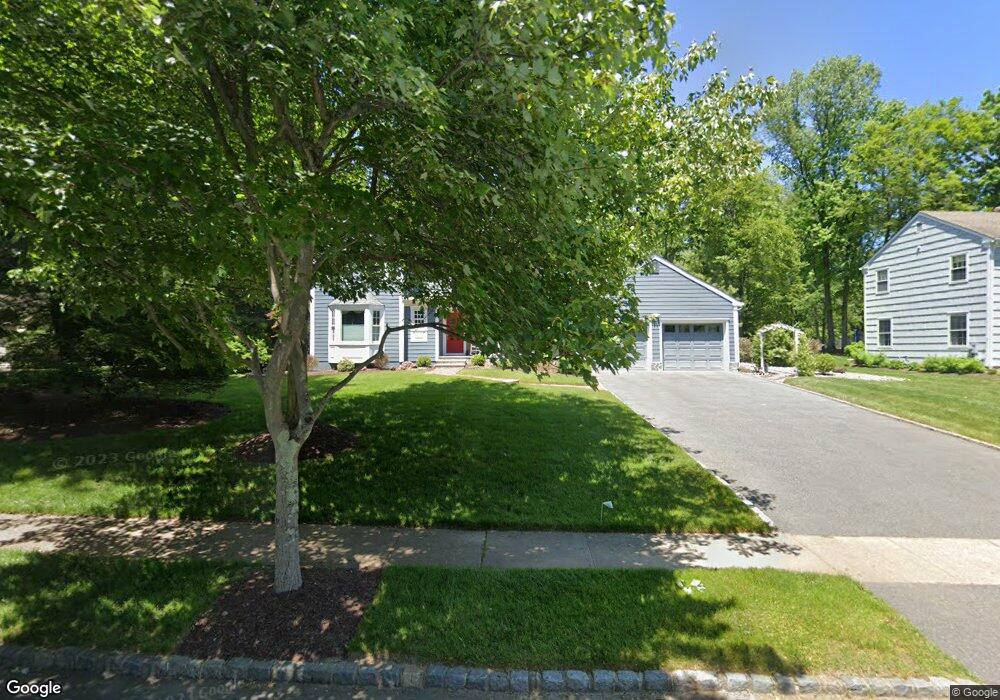 15 Geoffrey Ct, Chatham, NJ 07928 - photo 1