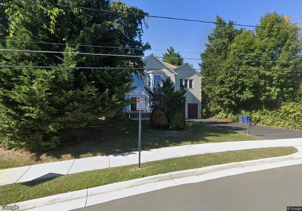 6936 Birch St, Falls Church, VA 22046 - photo 1