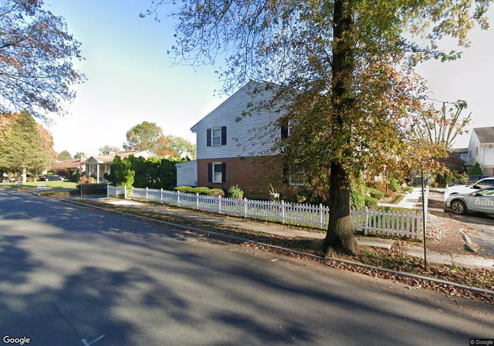 998 E Maple St, Palmyra, PA 17078 - photo 1