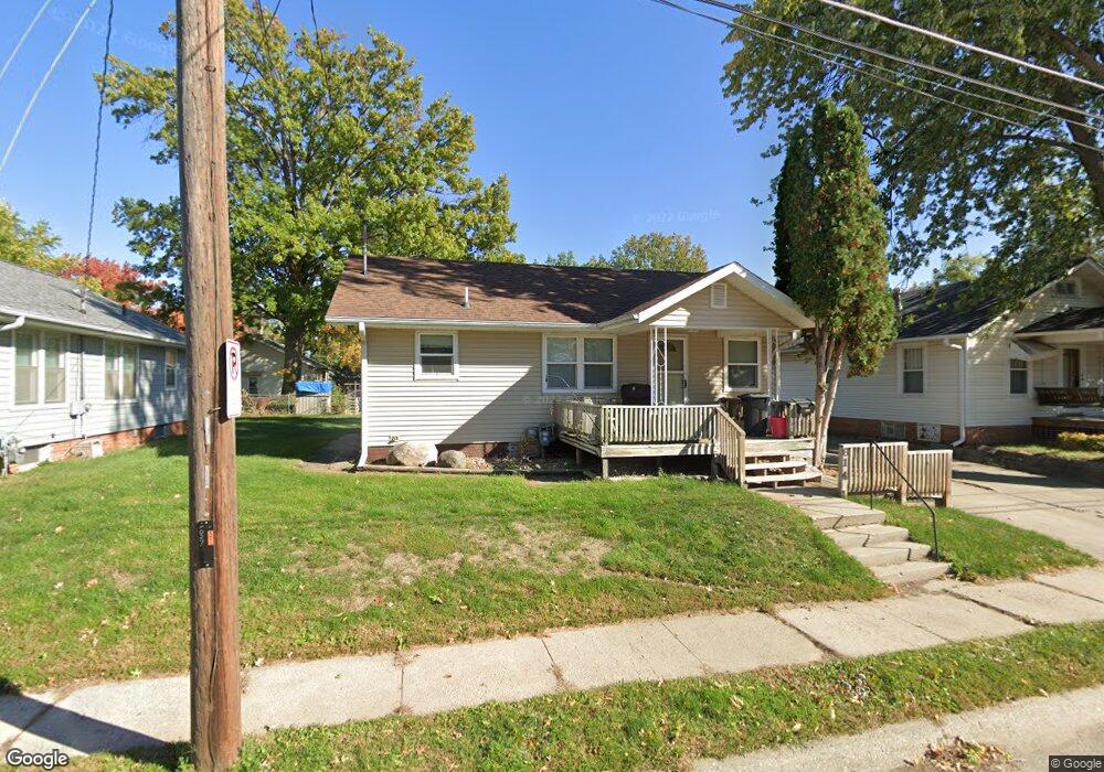 614 E 7 1/2 St N, Newton, IA 50208 - photo 1