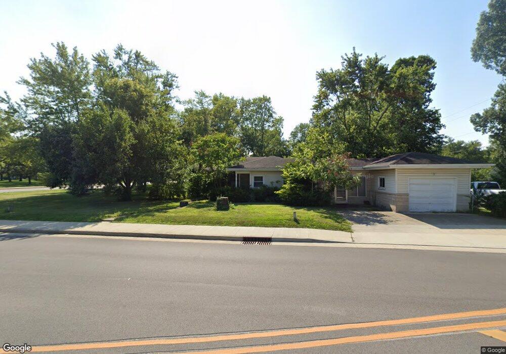 3102 Westenedge Dr, Columbus, IN 47203 - photo 1