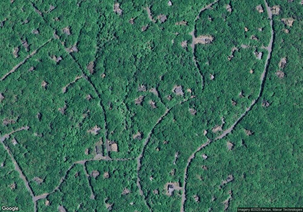 118 Hickory Ct, Hawley, PA 18428 - photo 1