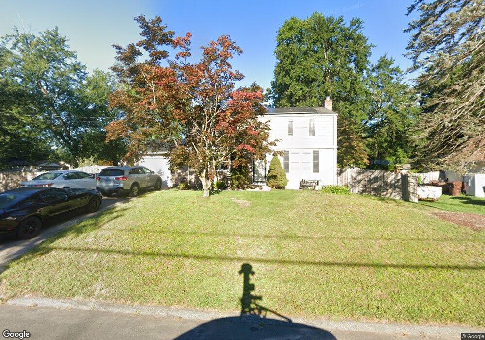 10 Elmore Rd, Enfield, CT 06082 - photo 1