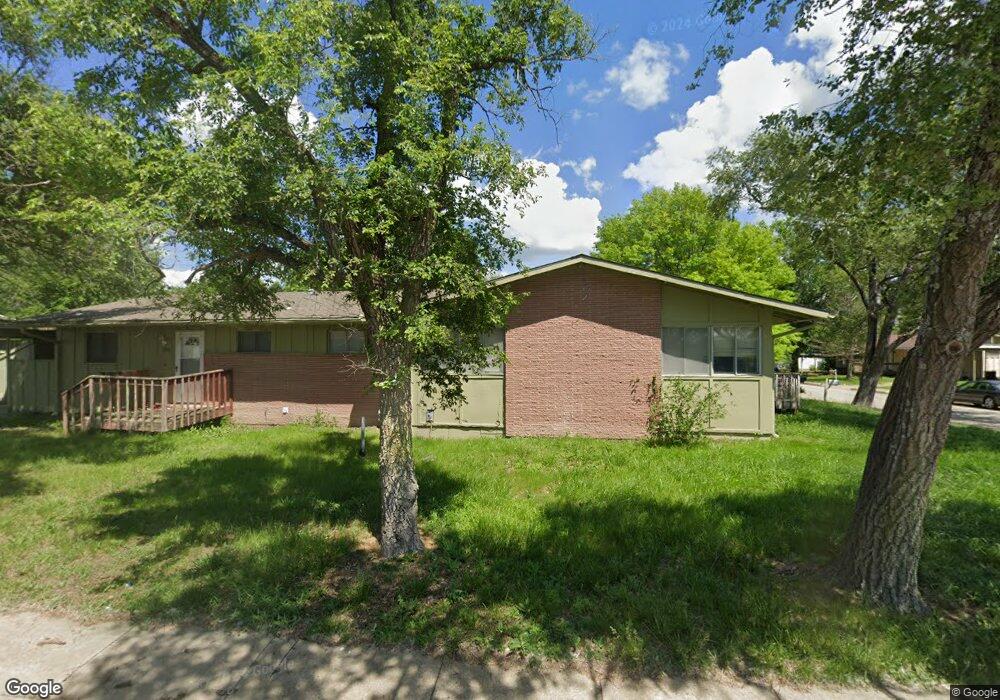 2204 SW 71st Terrace, Topeka, KS 66619 - photo 1