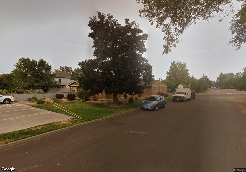 477 NE Revere Ave, Bend, OR 97701 - photo 1