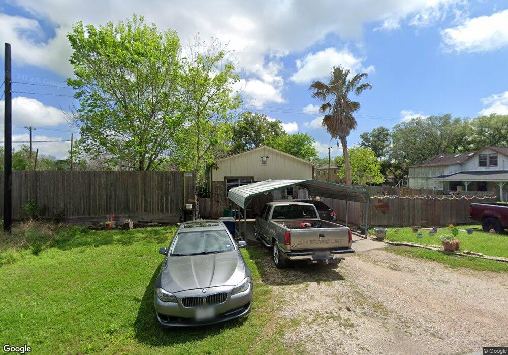 2715 Avenue G, Bay City, TX 77414 - photo 1