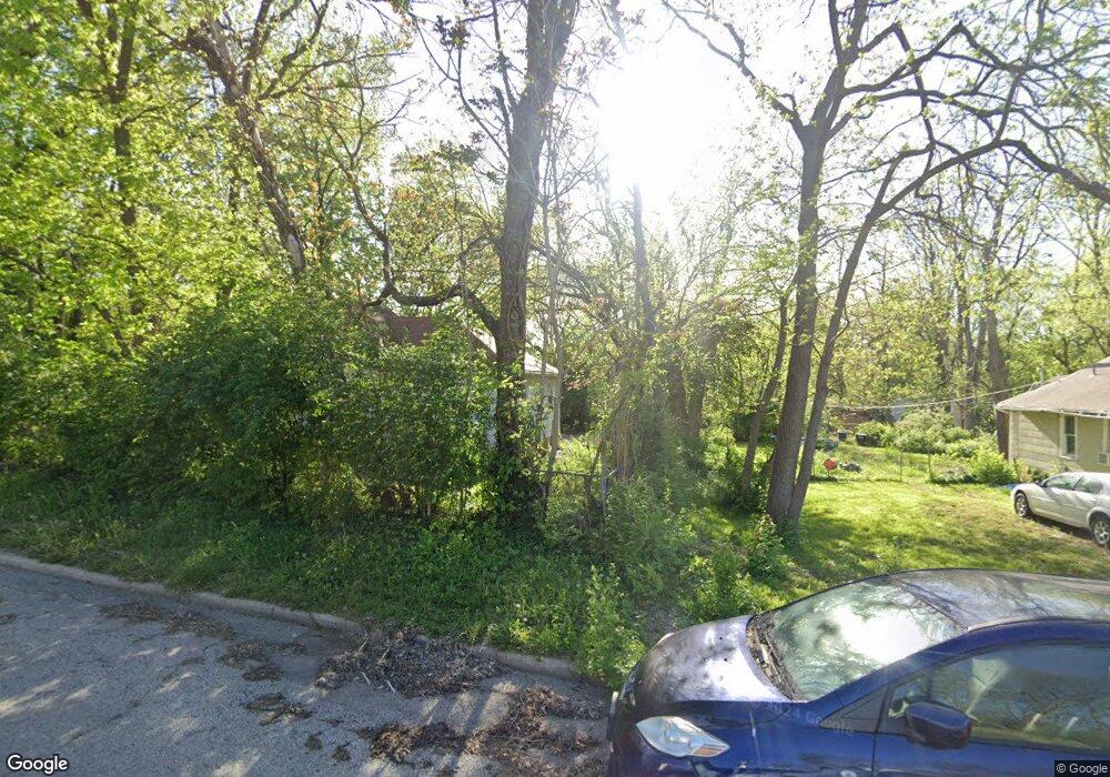 2335 SW Fillmore St, Topeka, KS 66611 - photo 1