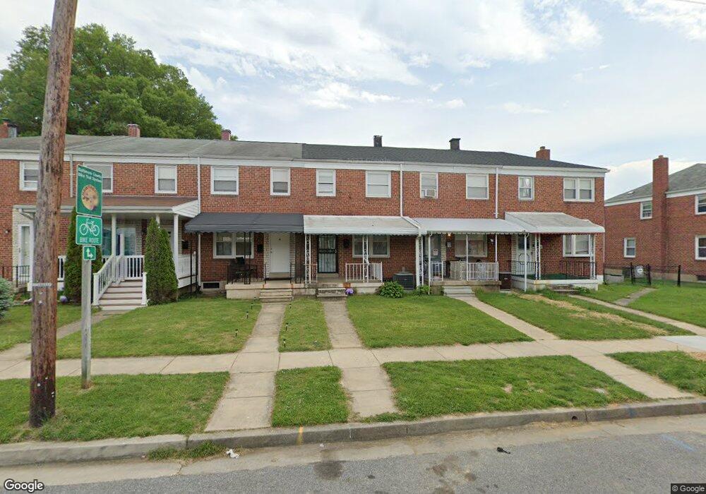 2136 Graythorn Rd, Middle River, MD 21220 - photo 1