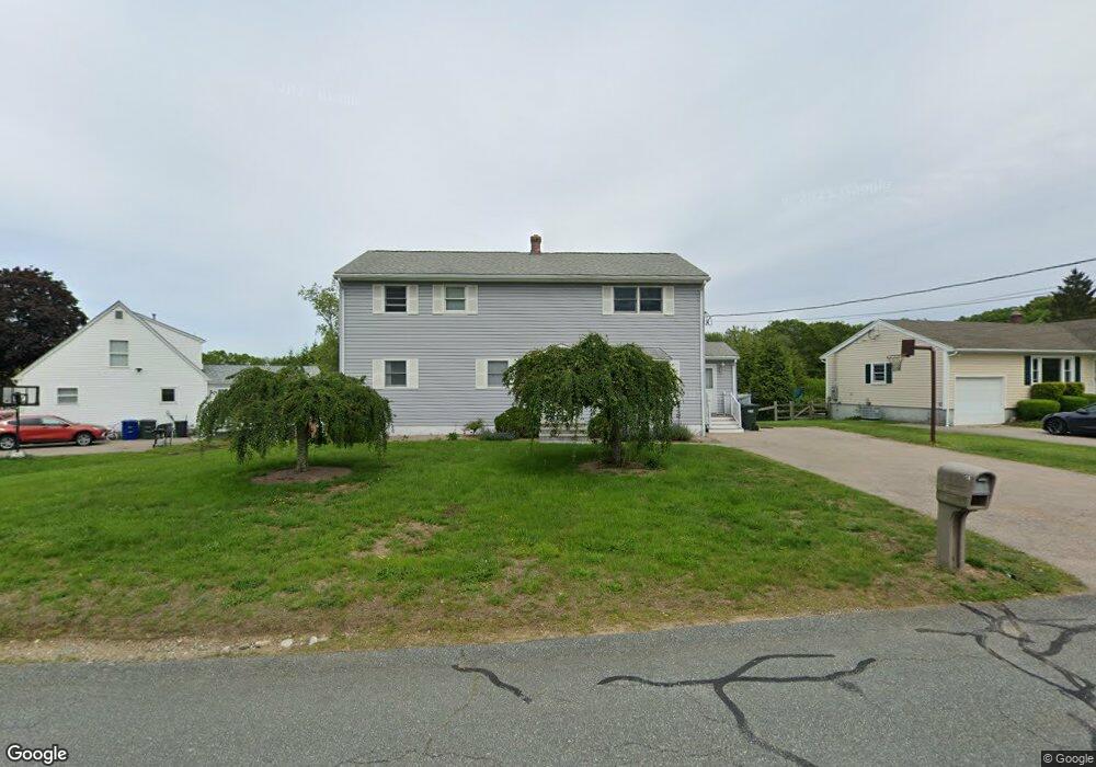 14 Nutmeg Dr, Westerly, RI 02891 - photo 1