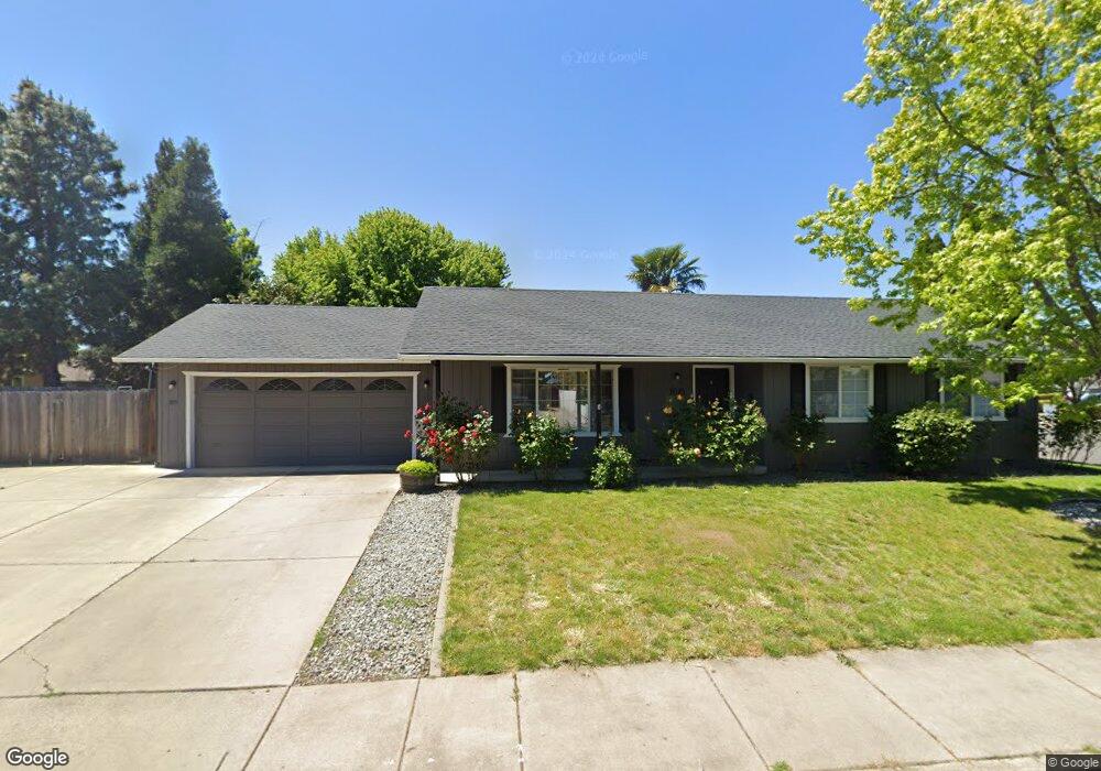 1015 Glengrove Ave, Central Point, OR 97502 - photo 1