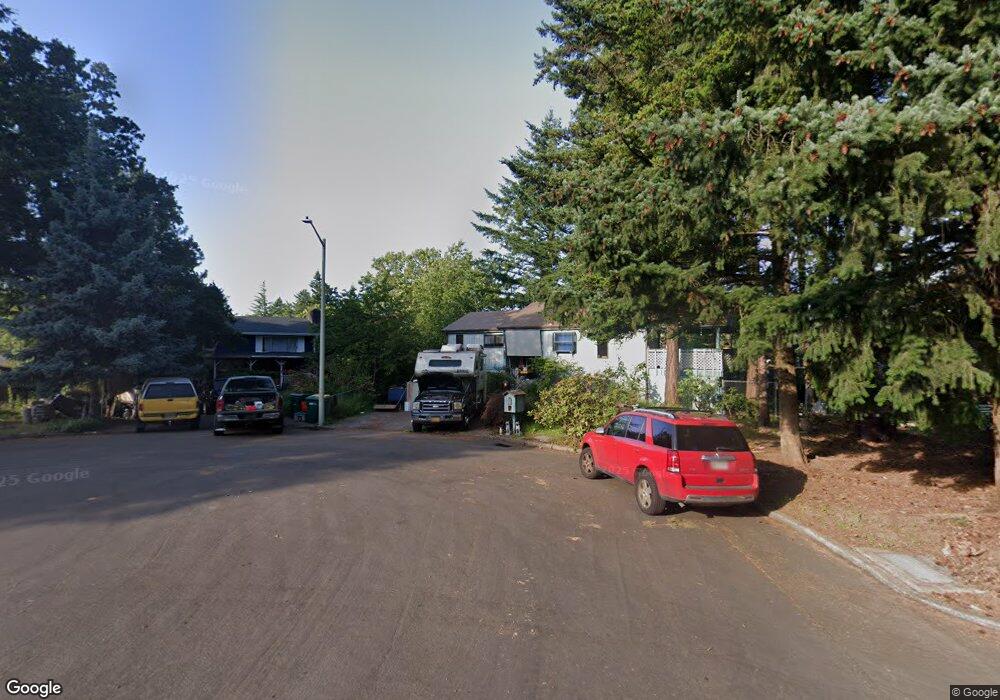 302 SW 8th Cir, Troutdale, OR 97060 - photo 1