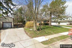 115 Grandview Dr, Ann Arbor, MI 48103